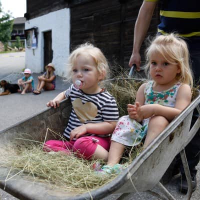 Urlaub mit Kindern am Baby- und Familienbauernhof