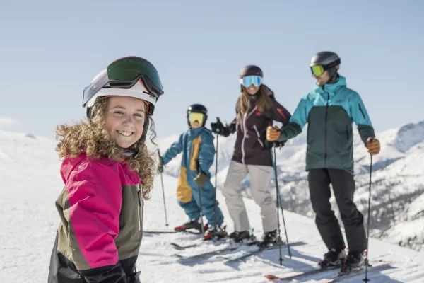 Familie Skifahren in Obertauern